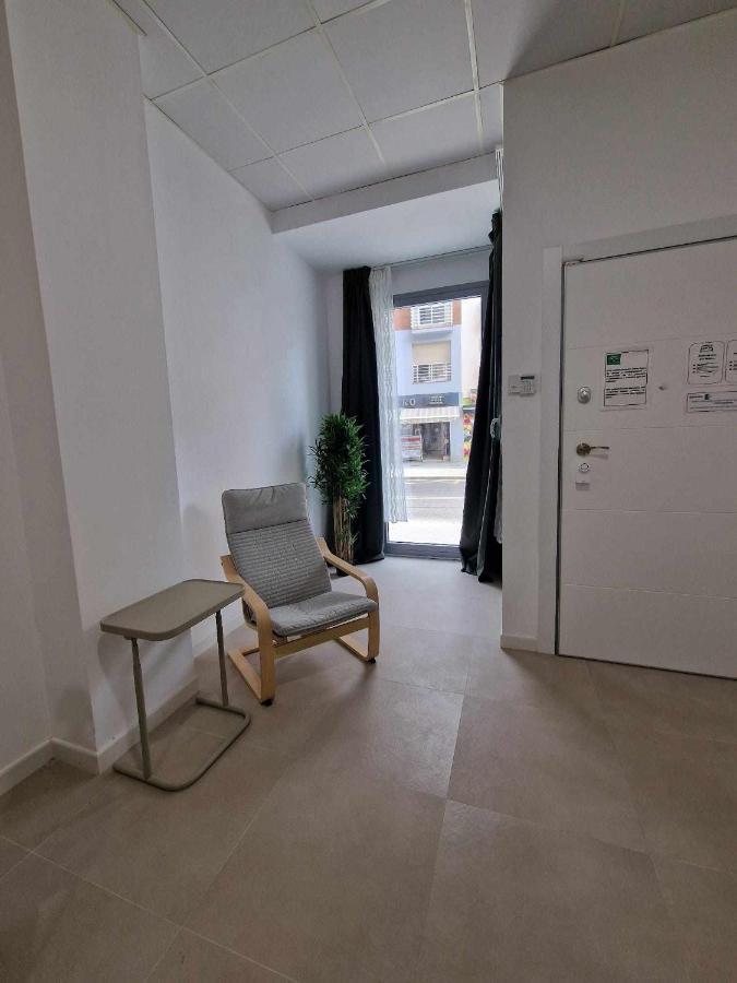 Moderno Apartamento 4 En Calle Marmoles Malaga Luaran gambar