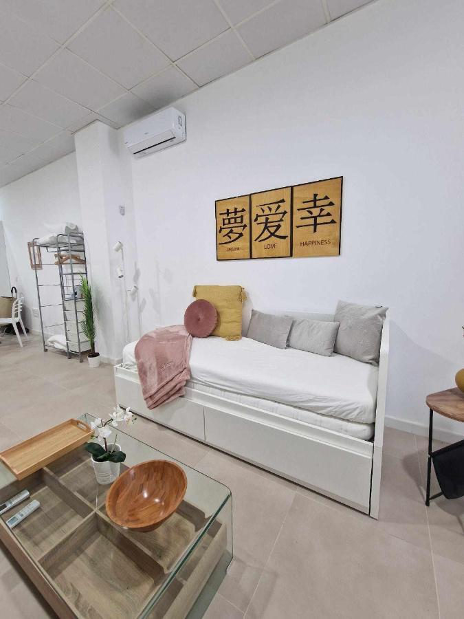 Moderno Apartamento 4 En Calle Marmoles Malaga Luaran gambar